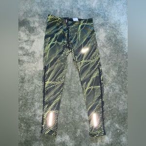 NIKE DRI FIT, WOMENS LEGGINGS, SIZE XL, GREEN AND BLACK, USED